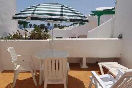 Bonito Apartamento Reformado En Las Coronas Costa Teguise Bagian luar foto